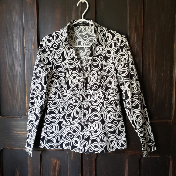 Spense Black & White Zippered Blouse - Picture 1 of 3